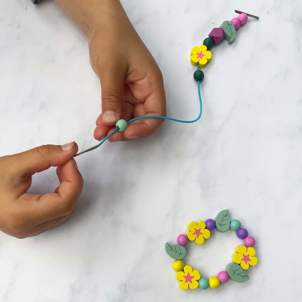 Cotton Twist Kit Creativi | Motricità Grossolana | Kit per Creare Braccialetti - Woodland -