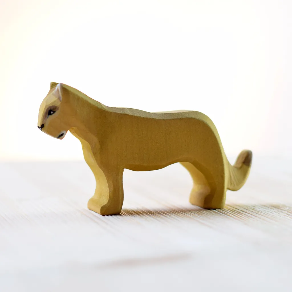 Bumbutoys Animali In Legno | Leonessa in legno