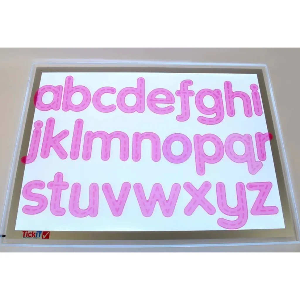 Tickit Pannelli Luminosi | Lettere rosa in silicone Silishapes