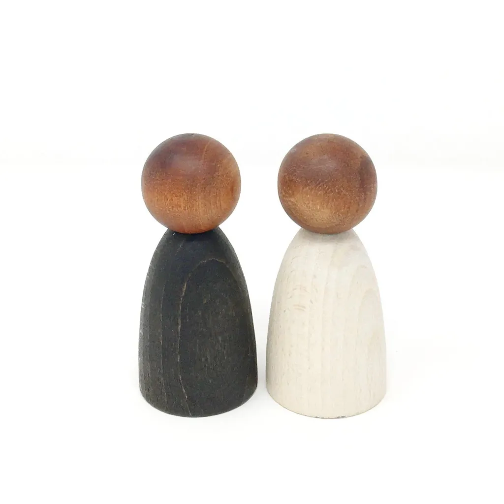 Grapat Pegdolls E Personaggi | Nins adulti in legno scuro