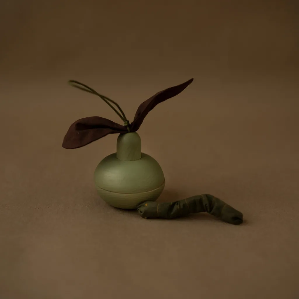 Babai Toys Pasqua | Primavera | Pera in legno Babai